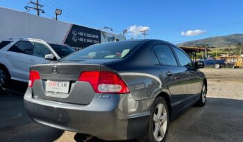 
										Honda Civic 2007 lleno									