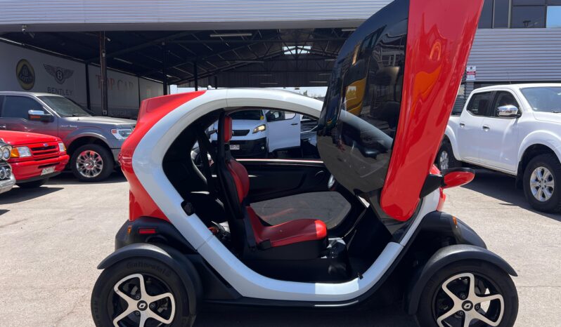 
								Renault Twizy Año 2023 lleno									