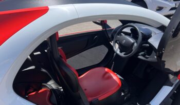 
										Renault Twizy Año 2023 lleno									