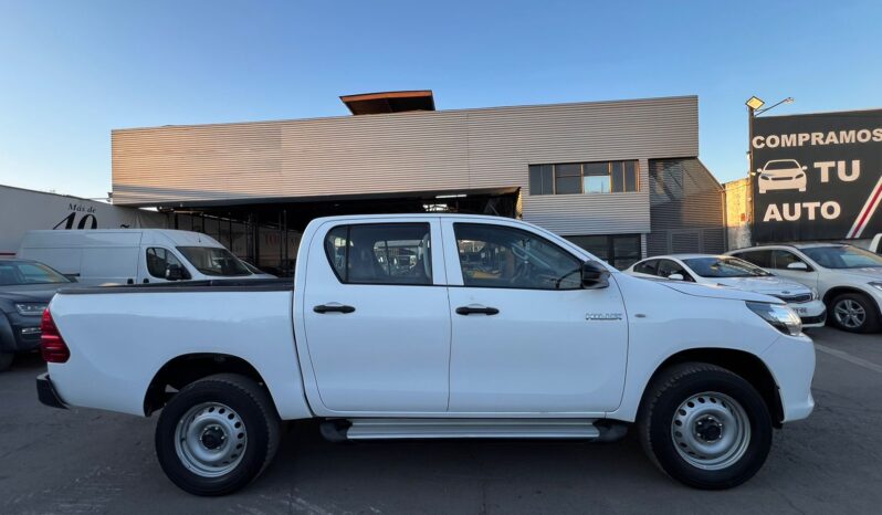 
								TOYOTA HILUX 2.4 DX AÑO 2019 lleno									