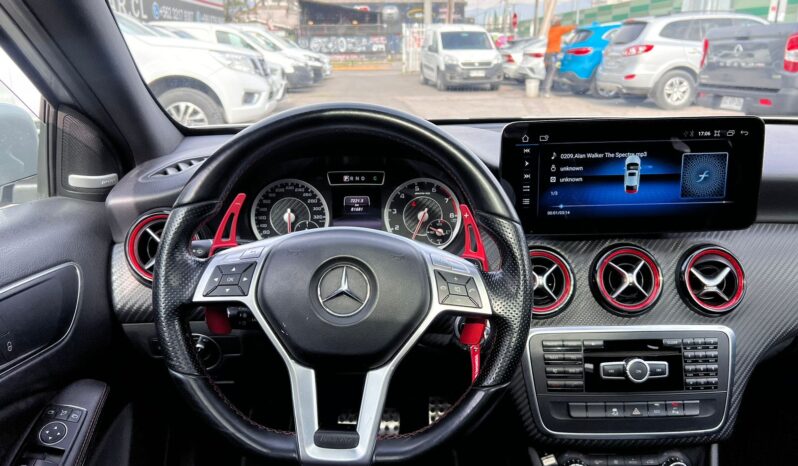 
								MERCEDES A45 AMG AÑO 2015 lleno									