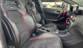 
										MERCEDES A45 AMG AÑO 2015 lleno									