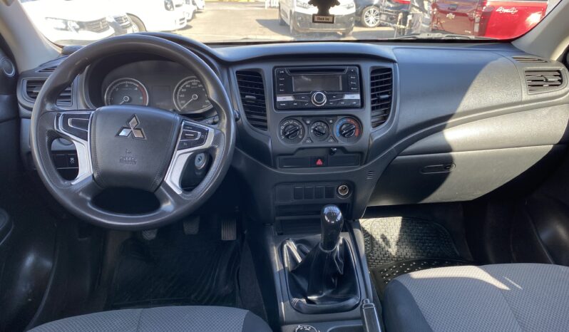 
								Mitsubishi L200 2022 lleno									