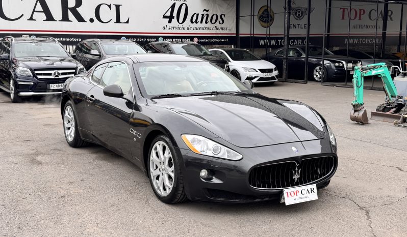 
								Maserati GranTurismo 2008 lleno									