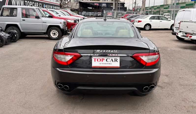 
								Maserati GranTurismo 2008 lleno									