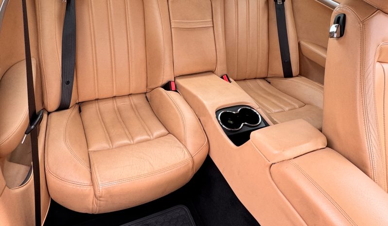 
								Maserati GranTurismo 2008 lleno									