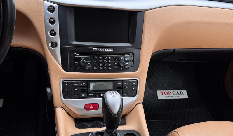 
								Maserati GranTurismo 2008 lleno									