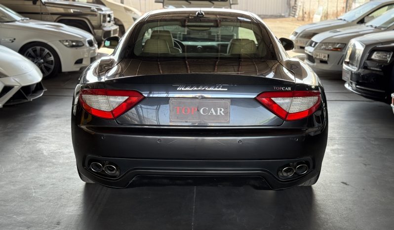 
								Maserati GranTurismo 2008 lleno									