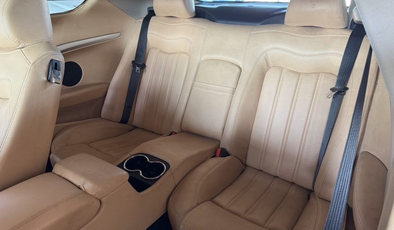 
								Maserati GranTurismo 2008 lleno									