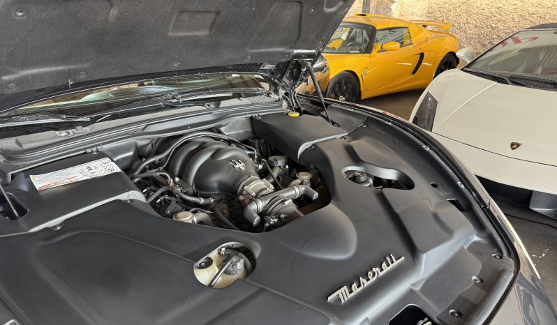 
								Maserati GranTurismo 2008 lleno									