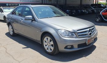 
										Mercedes Benz C180 2011 lleno									