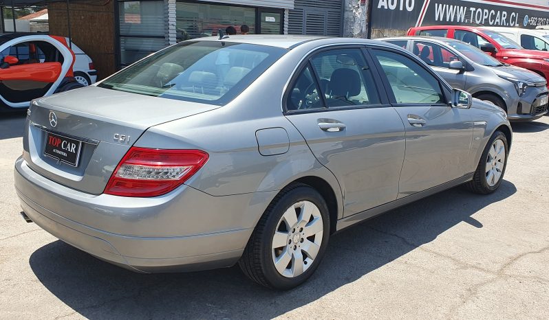 
								Mercedes Benz C180 2011 lleno									