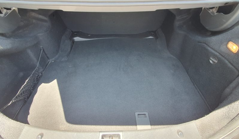 
								Mercedes Benz C180 2011 lleno									