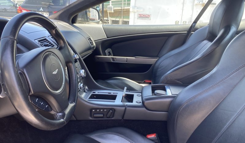 
								Aston Martin DB9 año 2012 lleno									