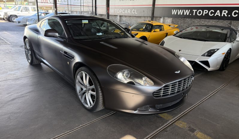 
								Aston Martin DB9 año 2012 lleno									