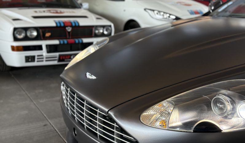 
								Aston Martin DB9 año 2012 lleno									