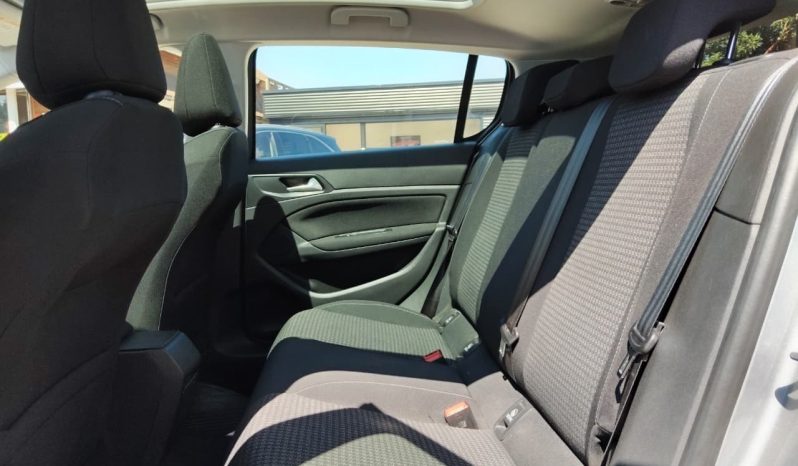 
								PEUGEOT 308 ALLURE 1.6 Automático 2019 lleno									