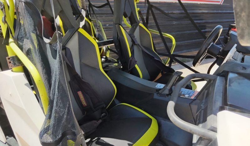 
								BRP CAN-AM Maverick 1000 Max XDS 4P 2015 lleno									