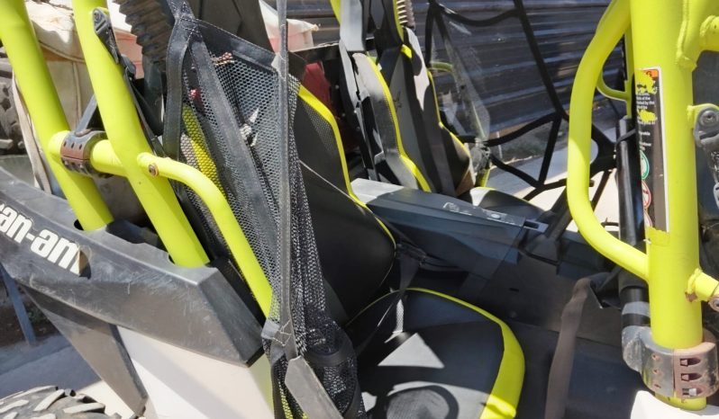 
								BRP CAN-AM Maverick 1000 Max XDS 4P 2015 lleno									