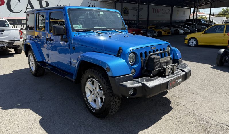 
								JEEP WRANGLER SAHARA 4X4 2015 lleno									