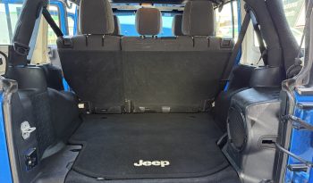 
										JEEP WRANGLER SAHARA 4X4 2015 lleno									