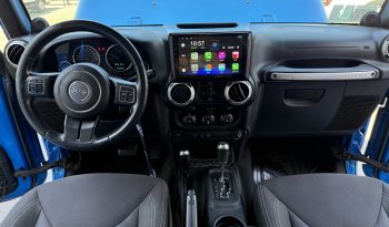 
										JEEP WRANGLER SAHARA 4X4 2015 lleno									