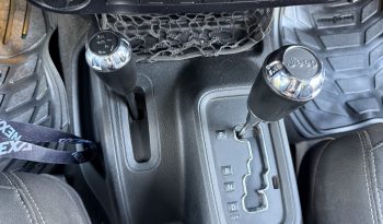 
										JEEP WRANGLER SAHARA 4X4 2015 lleno									