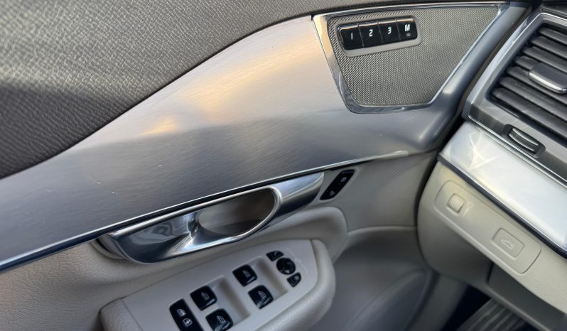 
								Volvo XC90 T5 Kinetic AWD 2.0 Automático 2018 lleno									