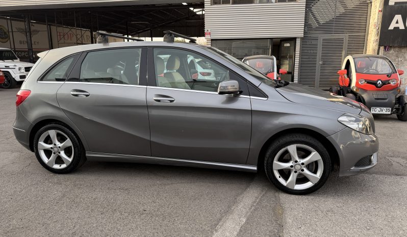 
								Mercedes Benz B180 DIESEL 2014 lleno									