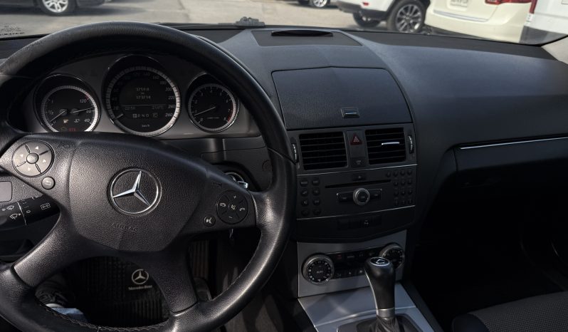 
								MERCEDES C200 Blue Eficiency 2010 lleno									