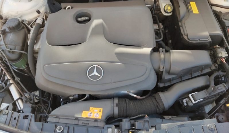 
								Mercedes Benz GLA 200 Turbo 2019 lleno									