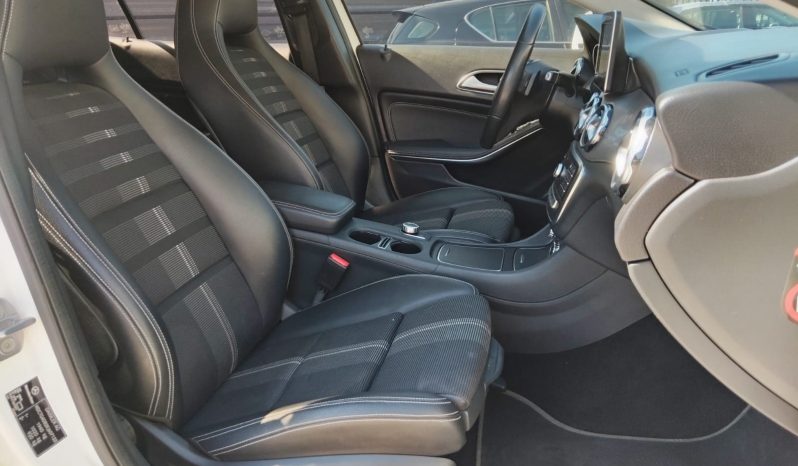 
								Mercedes Benz GLA 200 Turbo 2019 lleno									