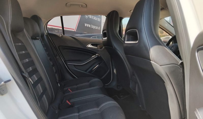 
								Mercedes Benz GLA 200 Turbo 2019 lleno									