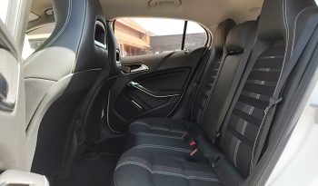 
										Mercedes Benz GLA 200 Turbo 2019 lleno									