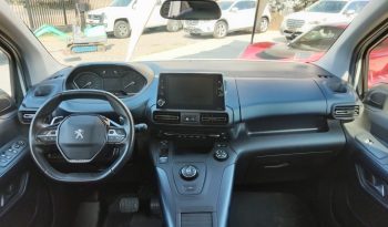 
										PEUGEOT RIFTER 1.2 Automático 2022 lleno									