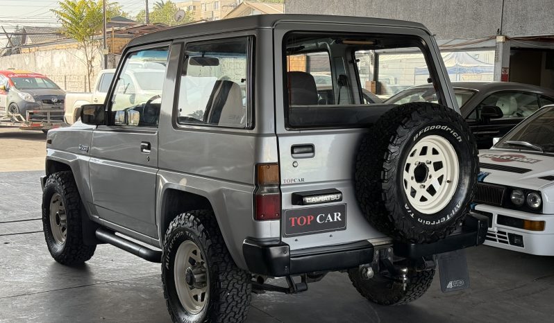 
								Dahiatsu Rocky 1989 2.0 4×4 lleno									