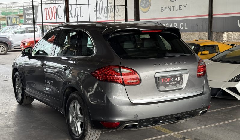 
								Porsche Cayenne año 2012 lleno									