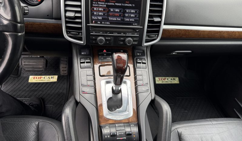 
								Porsche Cayenne año 2012 lleno									