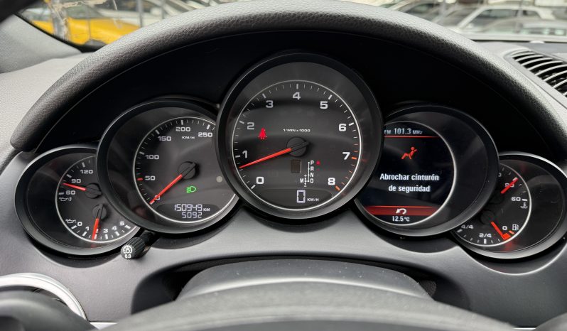
								Porsche Cayenne año 2012 lleno									