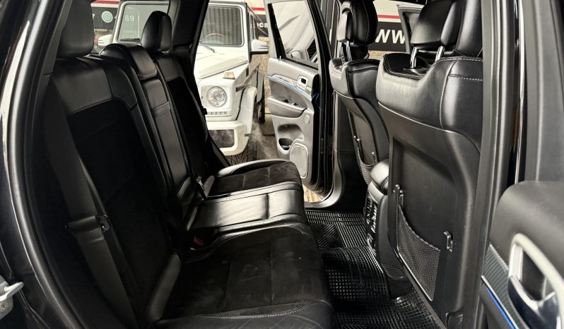 
								Jeep Grand Cherokee SRT8 año 2014 lleno									
