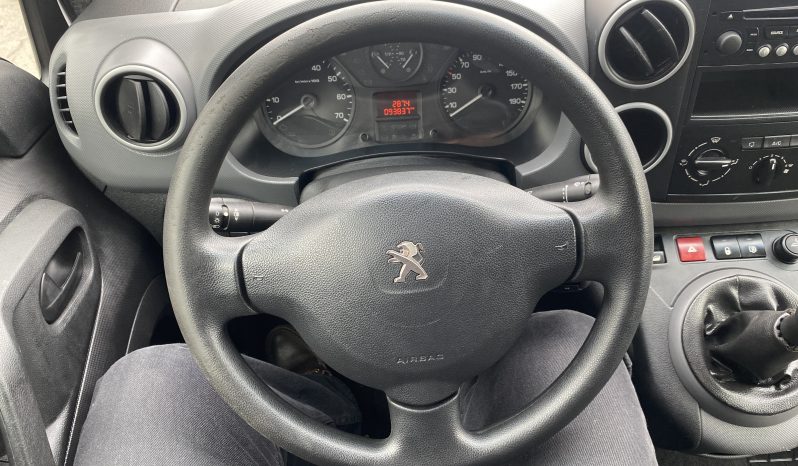 
								Peugeot Partner 2019 lleno									
