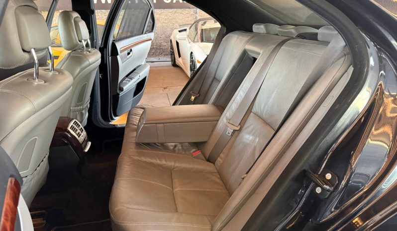 
								Mercedes Benz S500 año 2008 lleno									