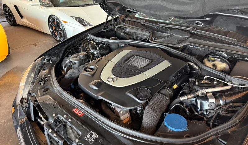 
								Mercedes Benz S500 año 2008 lleno									