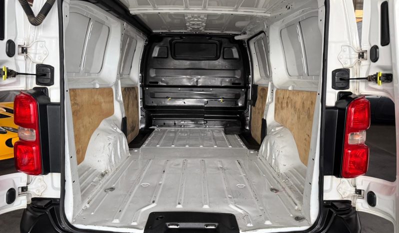 
								Peugeot Expert 2022 lleno									