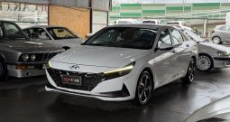 Hyundai Elantra 2022