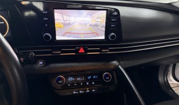 
										Hyundai Elantra 2022 lleno									
