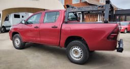 TOYOTA HILUX DX 4X4 2.4 Turbo Diesel 2019