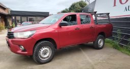 TOYOTA HILUX DX 4X4 2.4 Turbo Diesel 2019