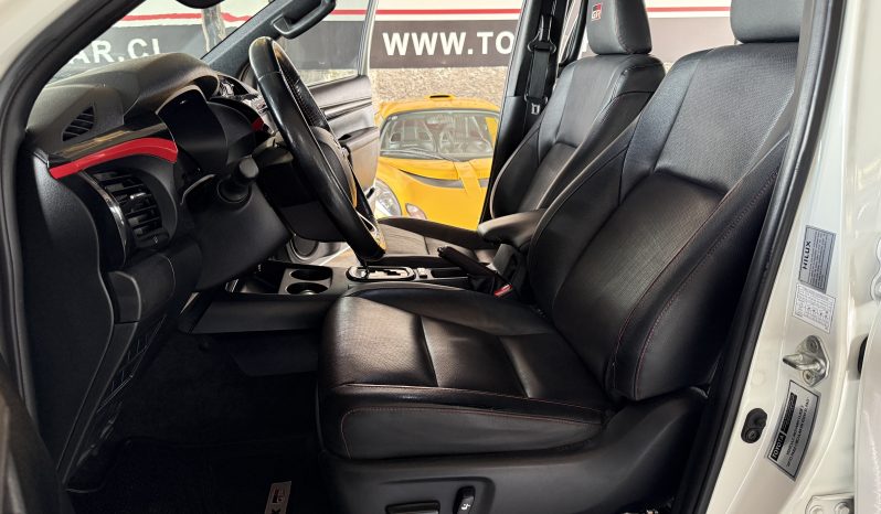Toyota Hilux Gr Sport — foto 8 de 17