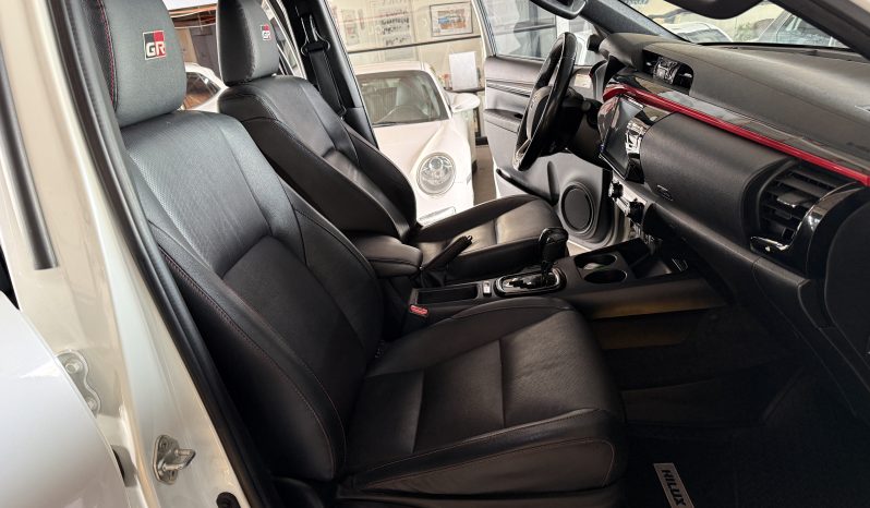 Toyota Hilux Gr Sport — foto 10 de 17
